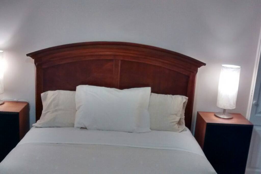 Nightstand with lamps on both sides