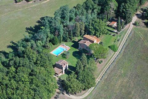 Salceta a Tuscany Country House Private Pool & BBQ