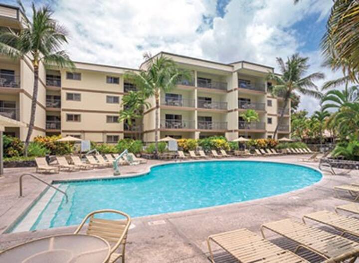Kona, Hawaii Big 2 Bedroom Suite (Sleeps 6) Great! - Kailua-Kona, HI