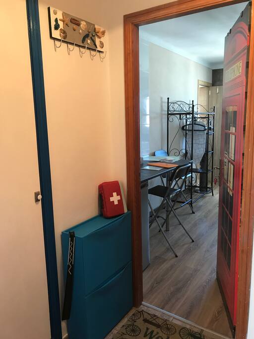 Common hallway and entrance to the Studio