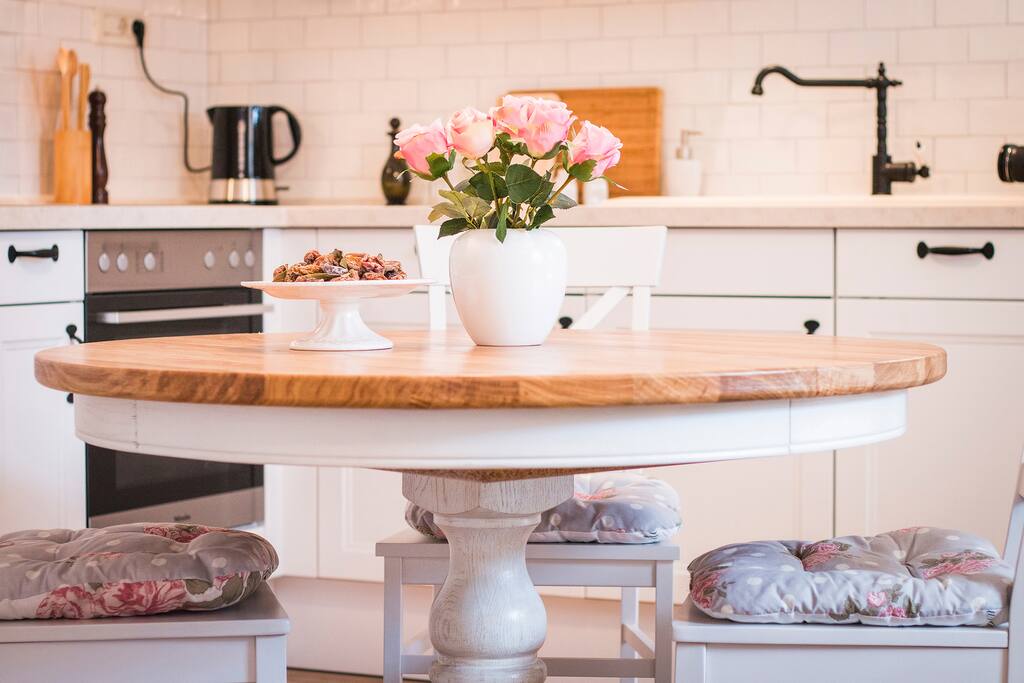 Kitchen and dining room