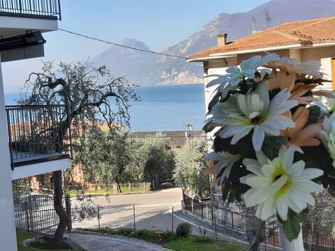 Apartment Orchidea lake view