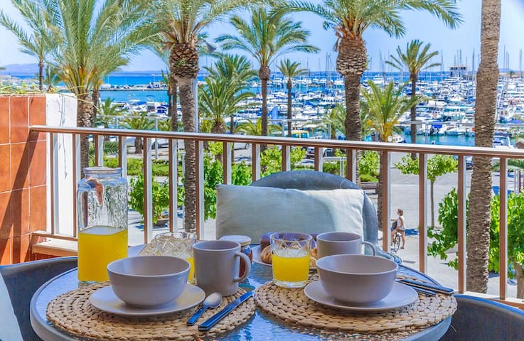 PRECIOSO APARTAMENTO EN PLENO PASEO MARITIMO