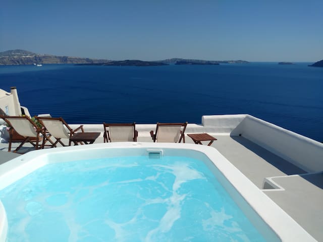 Skala Cave-by Thireon