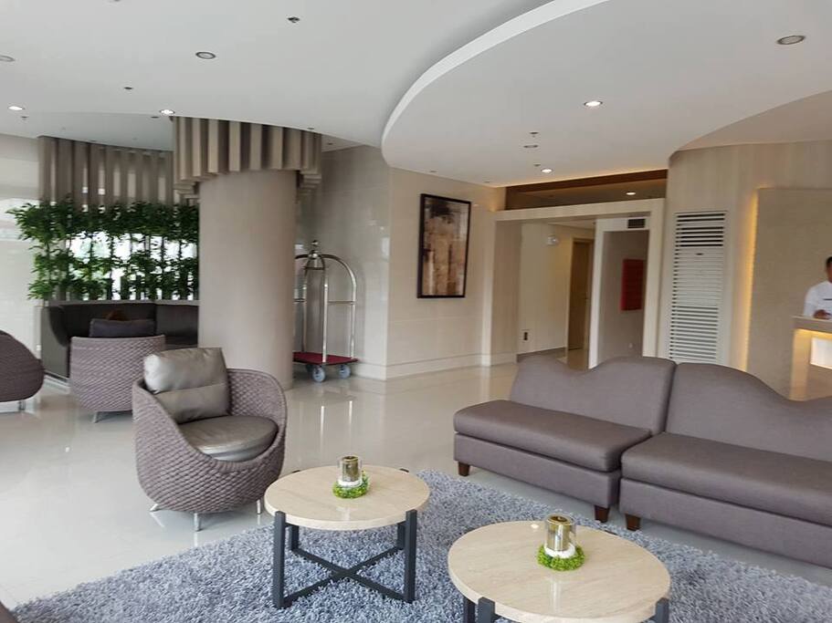 grand lobby with 24-hr concierge