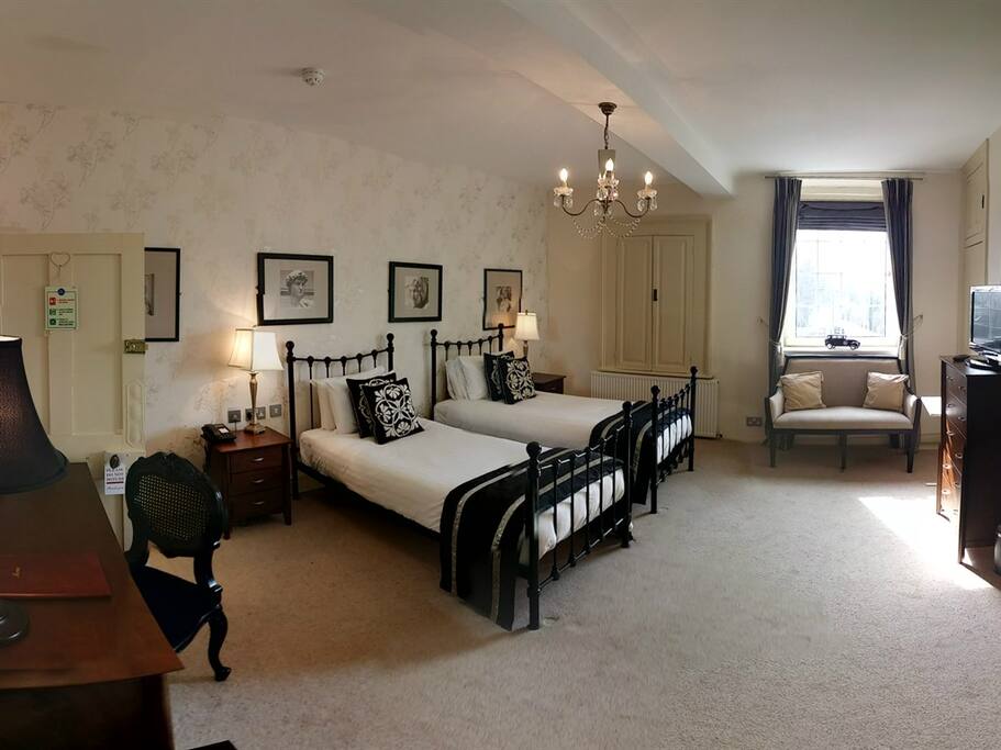Guest room