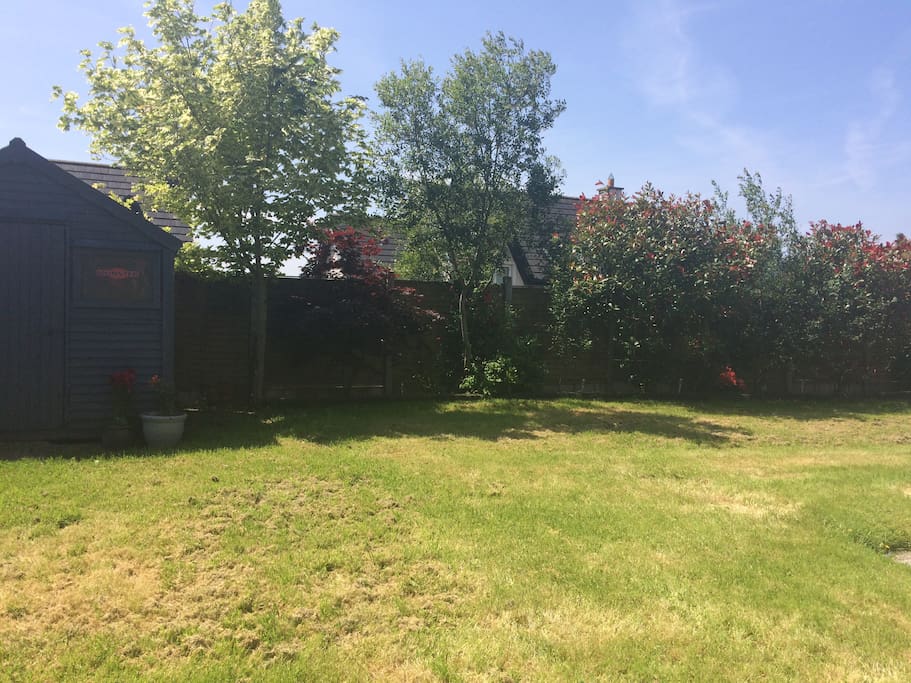 Large back garden sun all day and Evening