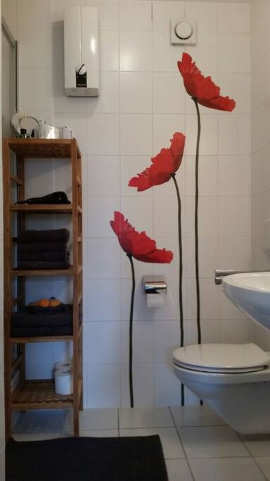 Bad und Dusche