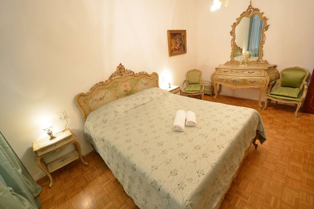 stylish double bedroom #2
