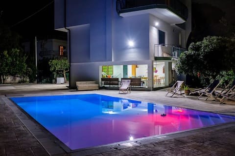 PAESTUM VILLA VERDEMARE PAESTUM 150 Mt from the Sea