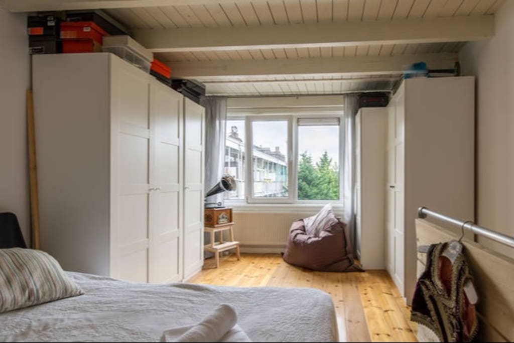 Bedroom upstairs with the Roof terrace view