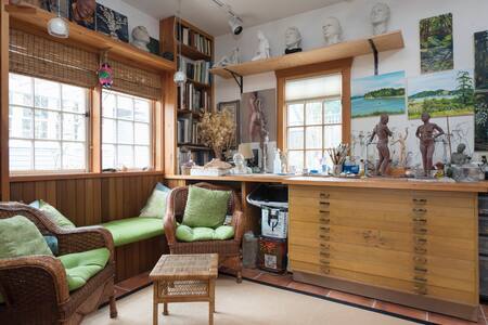 Cottage in the Heart of Ballard