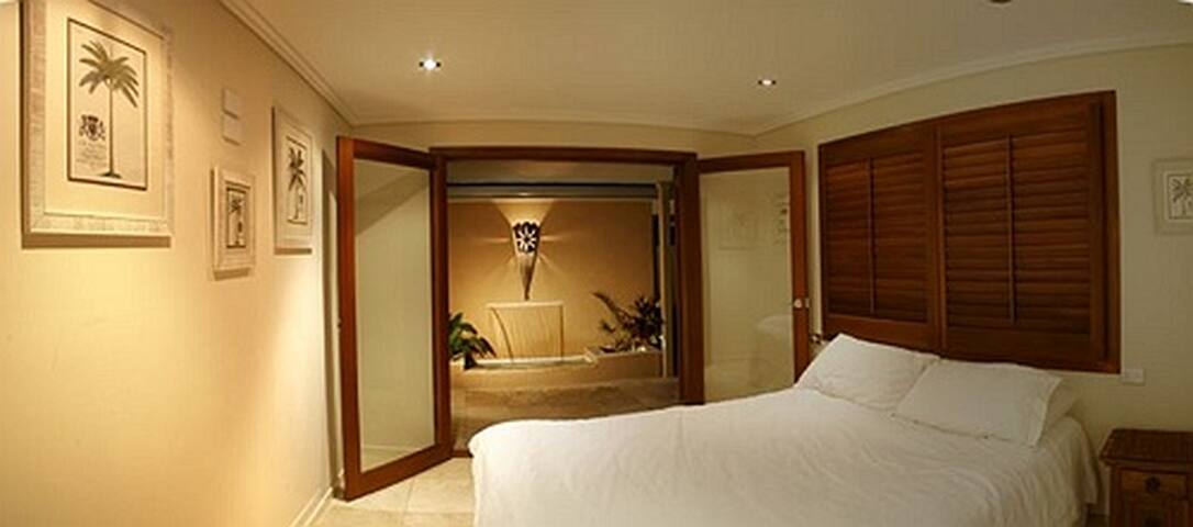 Luxury Beach Front Accom. Byron Bay gallery image 3