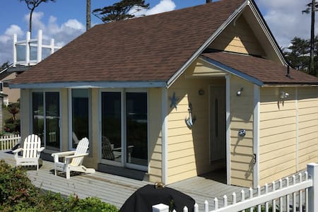 Oceanfront in Newport! Peaceful and pet friendly.