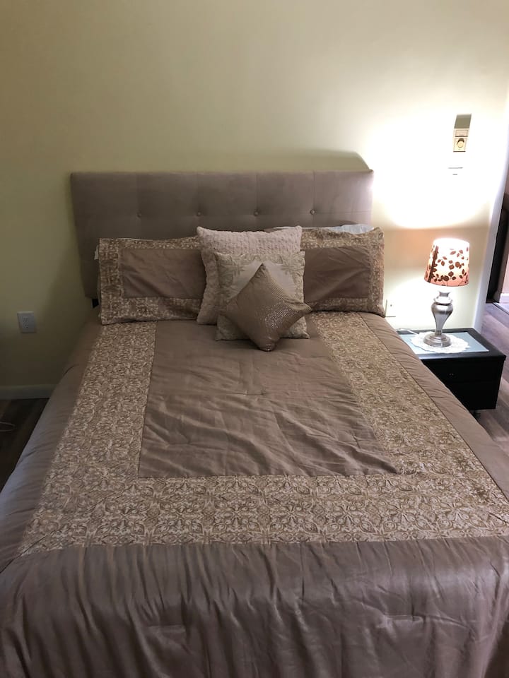 საძინებელი 2