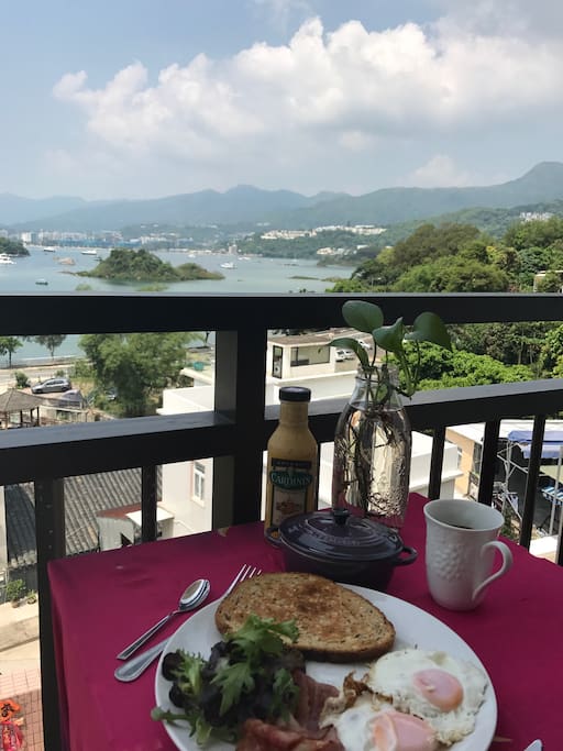 朝食はバルコニーで(^^) Breakfast at balcony