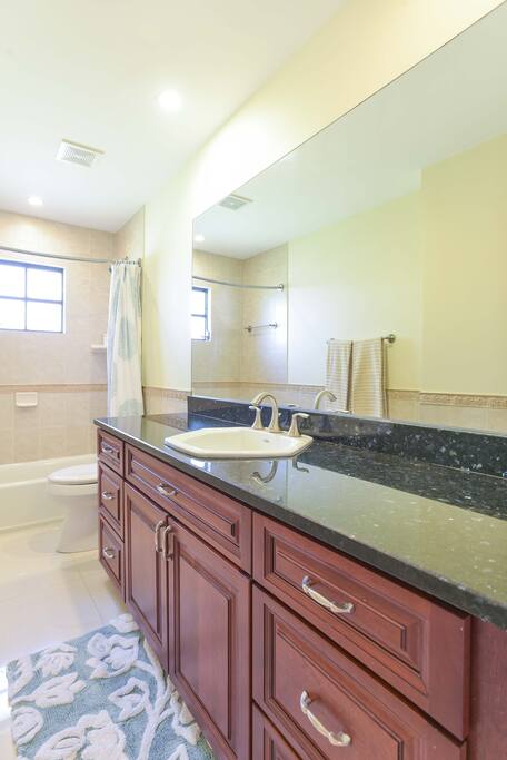 Hibiscus Room-Bath Room