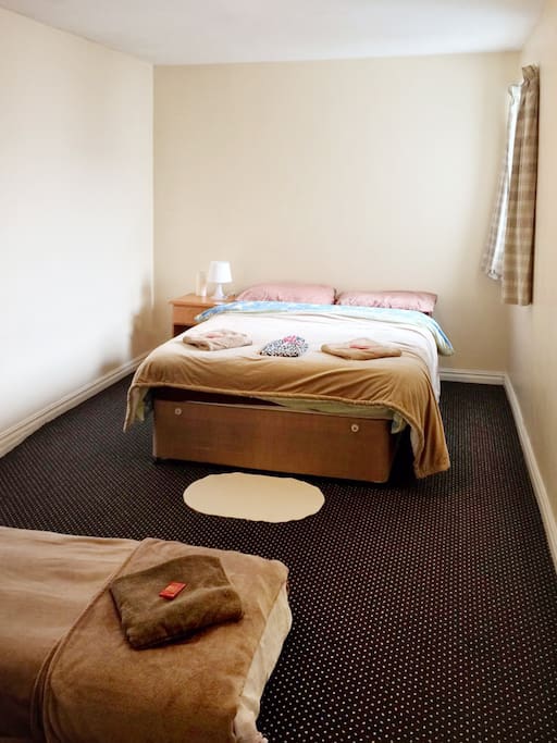 Super huge double room. an inflatable bed is available upon an early request
