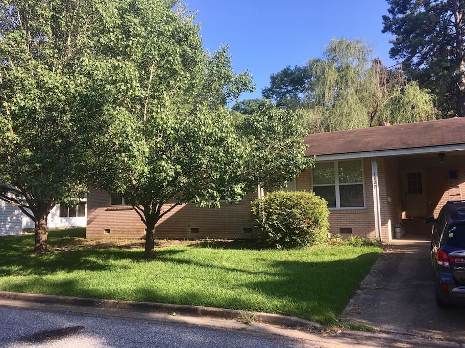 Room for two vehicles in driveway plus ample street parking for a boat and trailer.