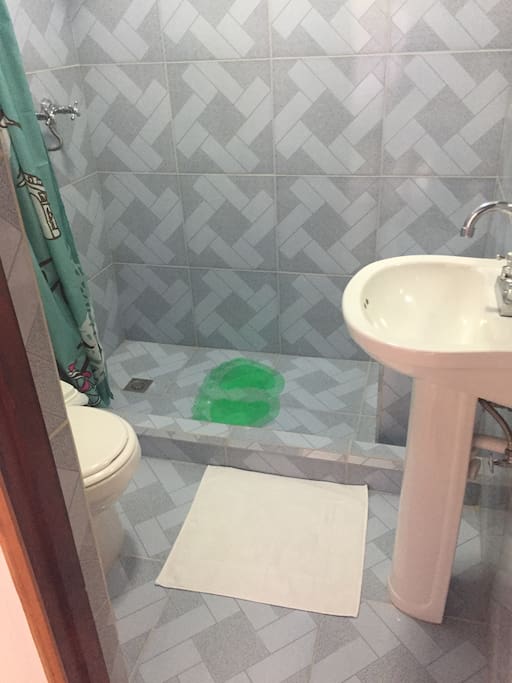 Baño de la segunda habitacion