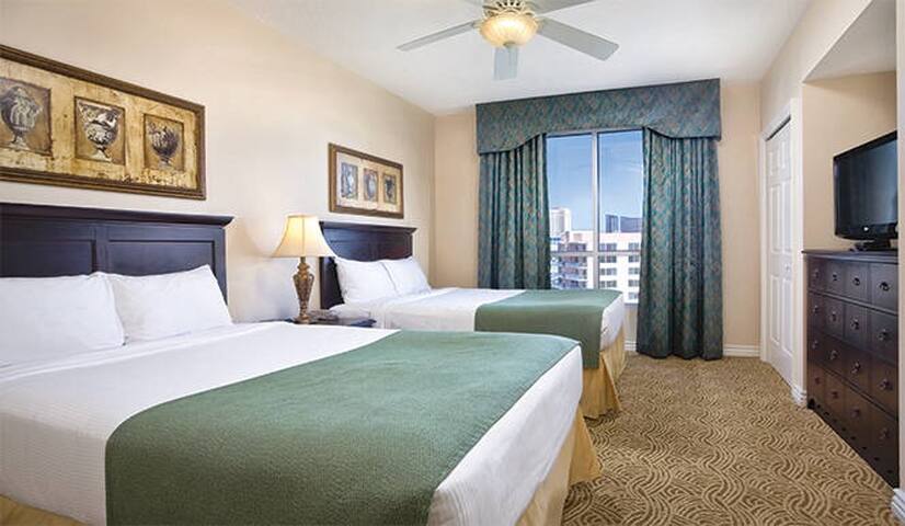 2 units of 2BR suites behind the MGM Grand gallery image 2