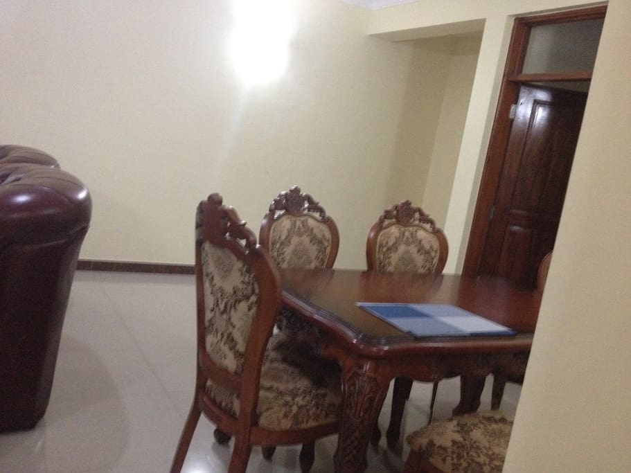 Dinning Table