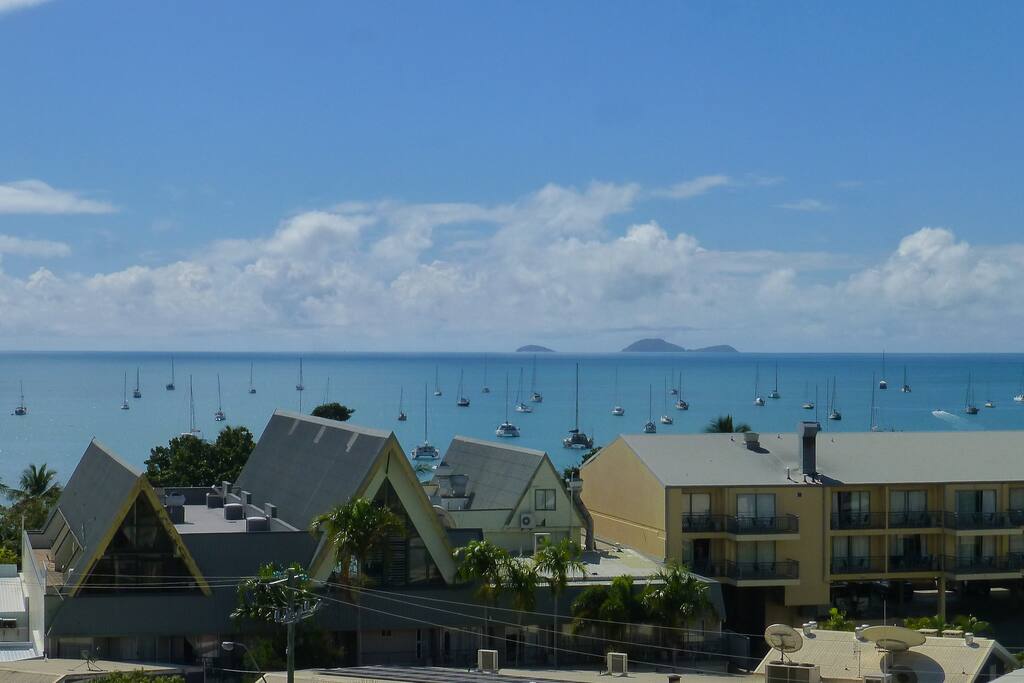 Seaview * Walk to town * Studio Apartment Apartments for Rent in