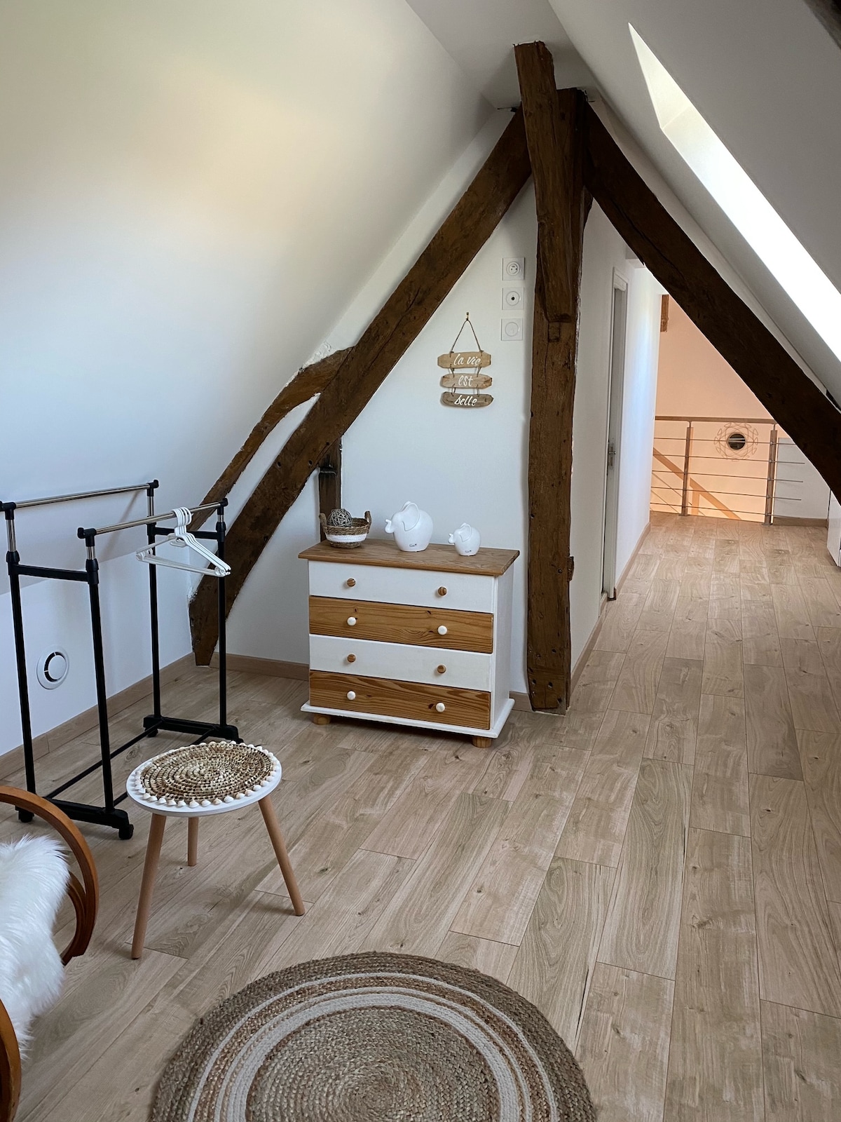 Bedroom with BATHROOM