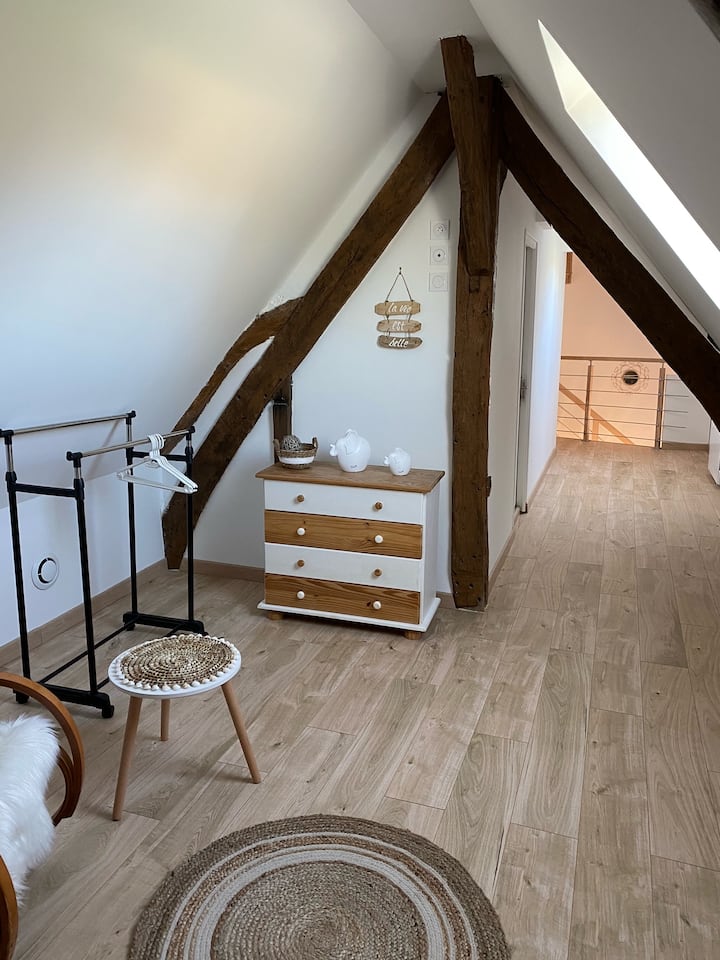 Bedroom with BATHROOM