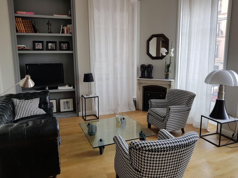 Salon sur la salle à manger