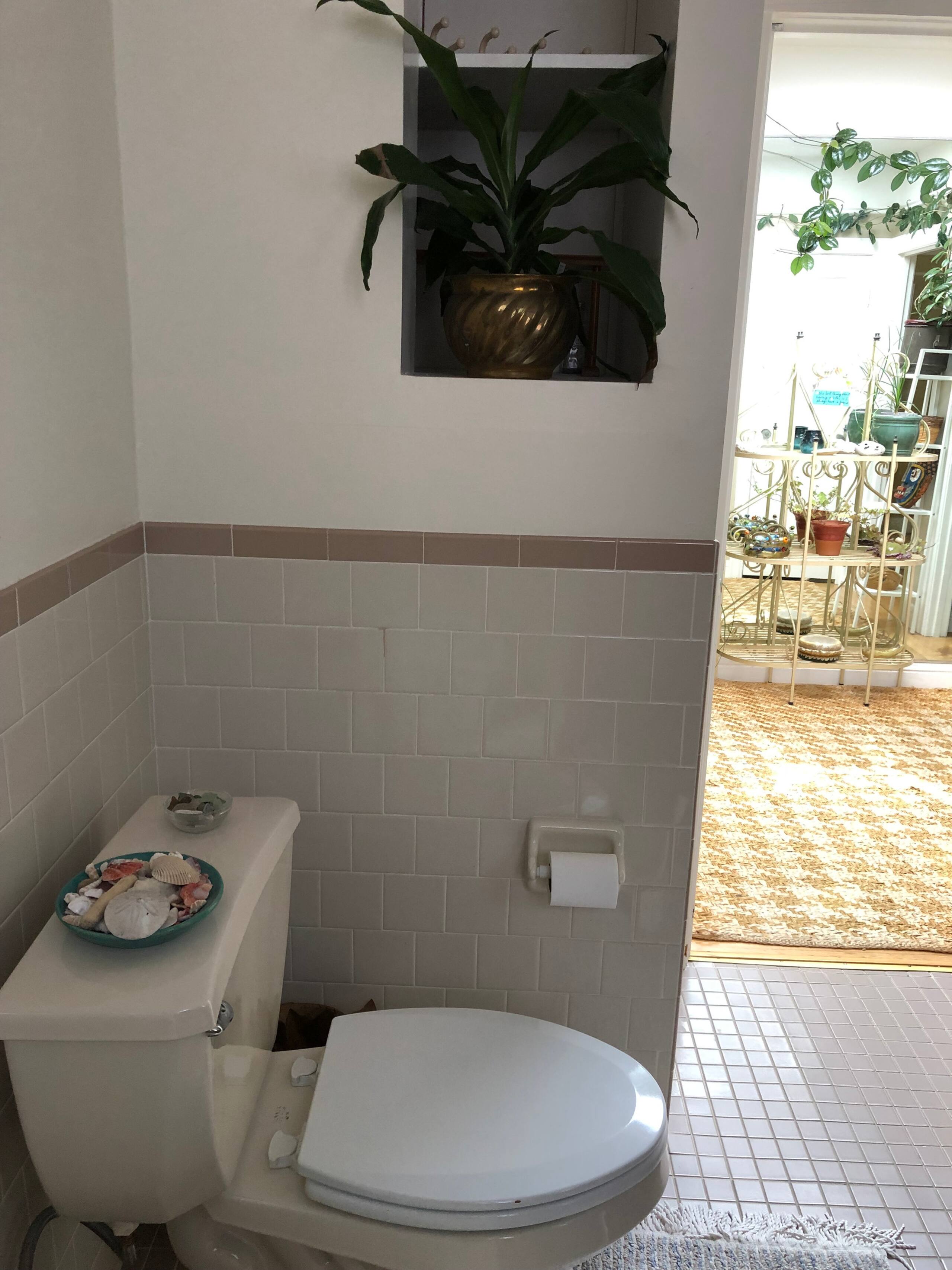 Home in San Francisco · ★4.91 · 3 bedrooms · 3 beds · 1.5 baths - Image 12
