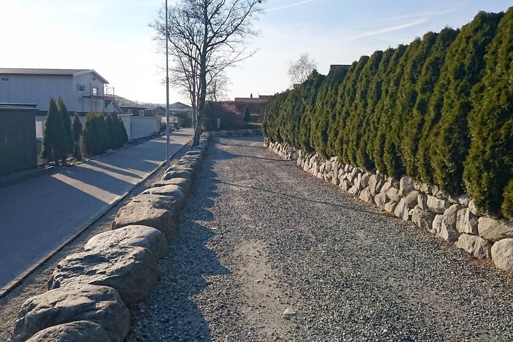 Innkjørsel til huset