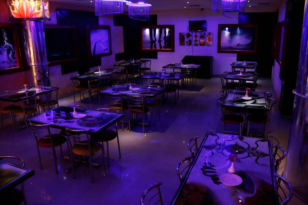 restaurant