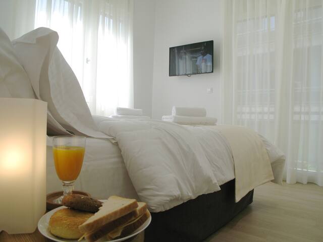 Elegant Acropolis gallery image 5