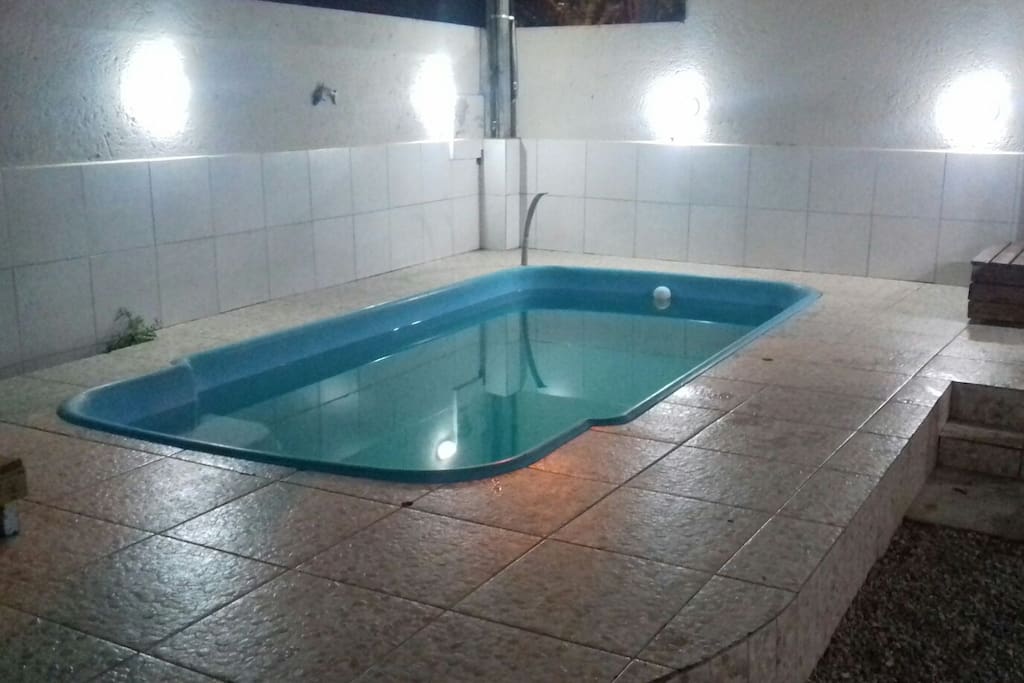 piscina (noite)