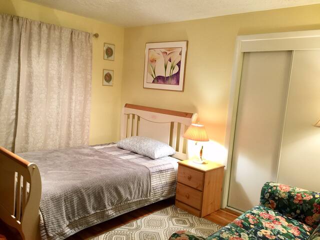 Private #2 bedroom with TV