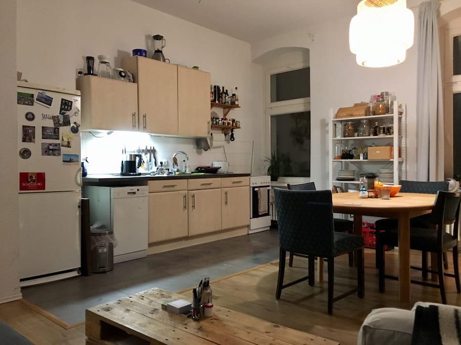 kitchen/living room