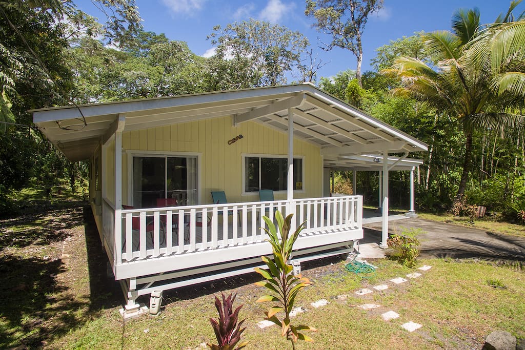 Front lanai.
