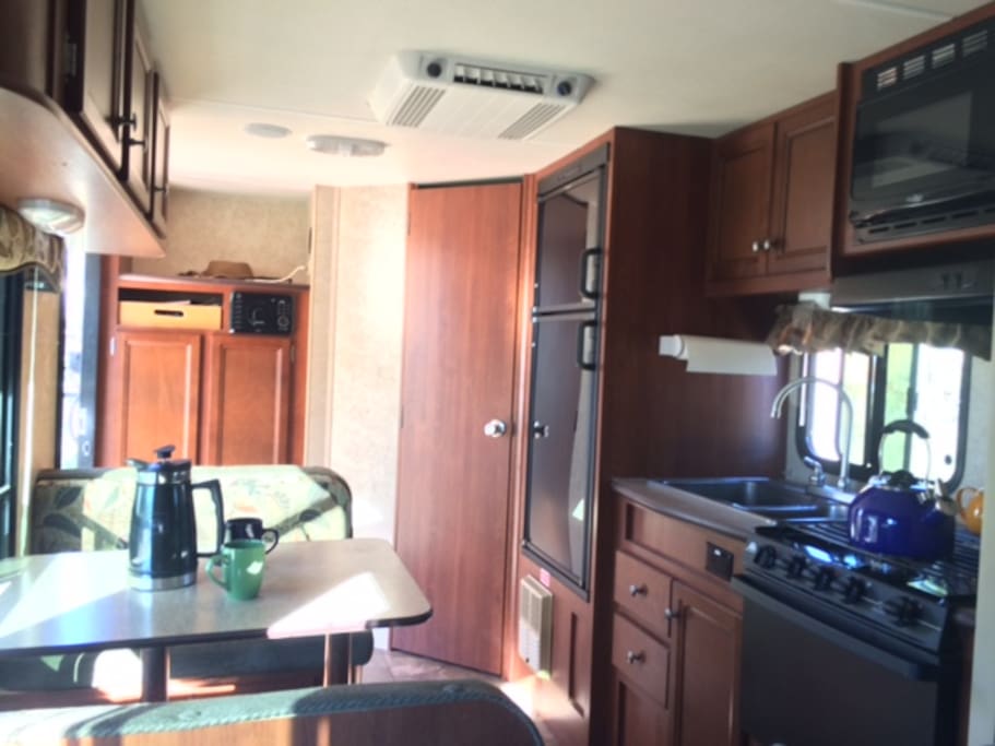 Full Kitchen
