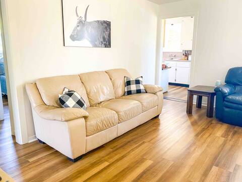 Quiet 3Bed | Stocked Kitchen | Yard |Walkable Etna