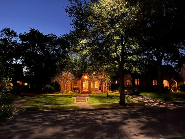 M Streets Beauty! Ultimate High-end luxury. gallery image 3