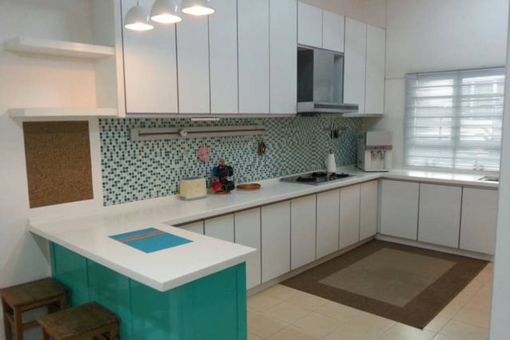 Spacious kitchen for preparing meals. Toaster, stove, rice cooker, fridge, waster dispenser and microwave available. Usage of oven is available too upon request.