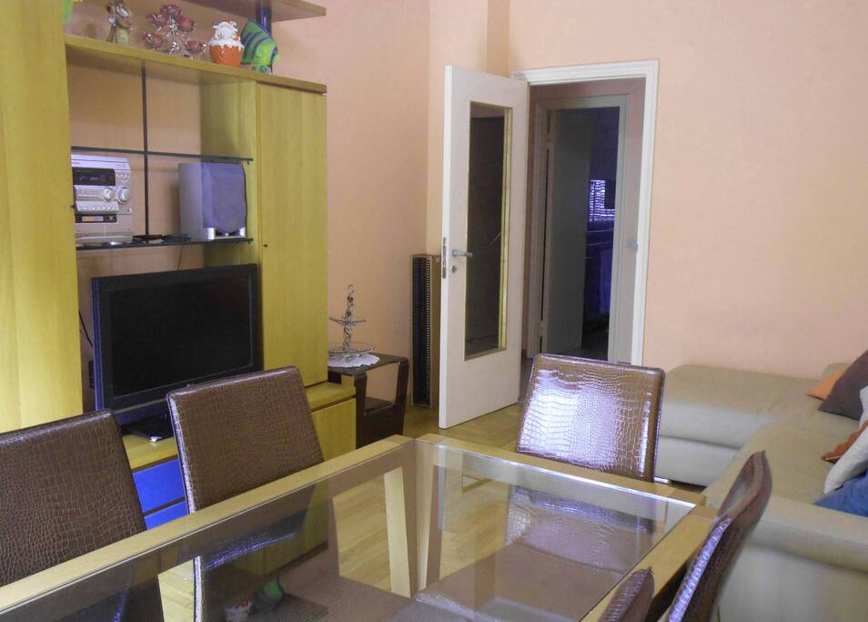 LIVING ROOM/4TH BEDROOM