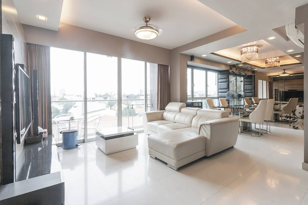 Living and dining area