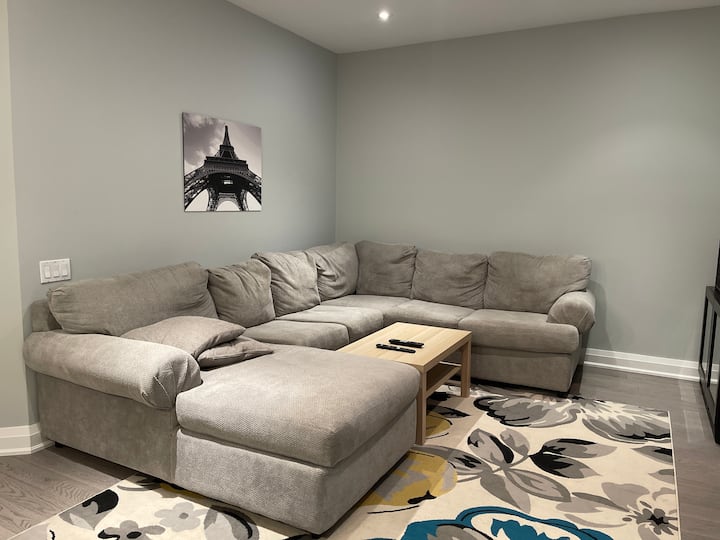 Private Room By Lake Ontario - Burlington