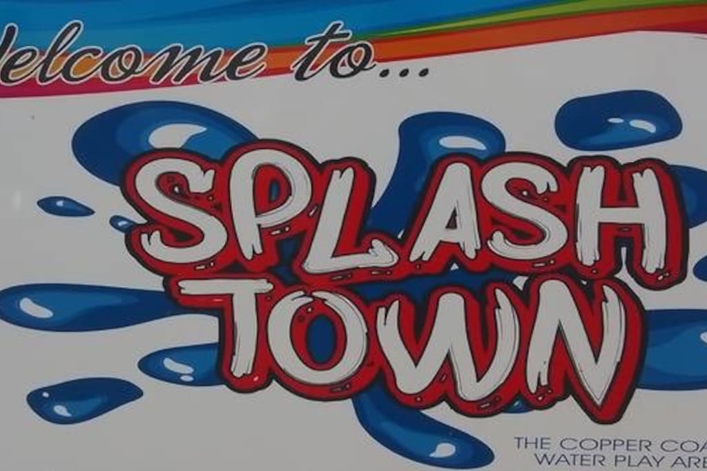 Short drive to Moonta Bay jetty and Splash Town