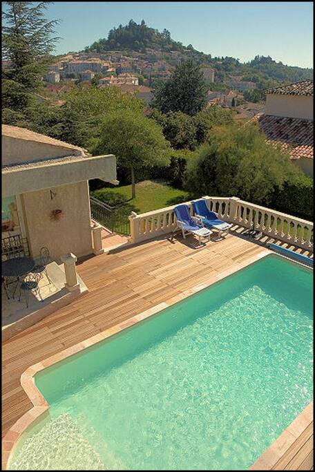 la piscine et sa plage