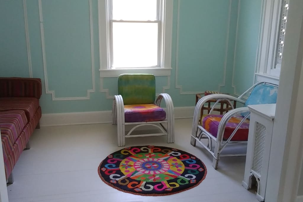 Psycadelic lounge