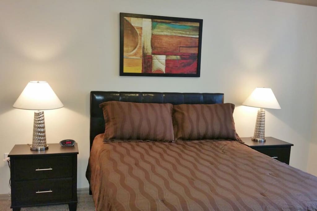 Bedroom with window & walk-in closet