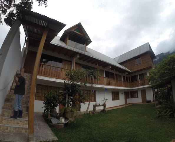 Lodging-OXAPAMPA in the city! 3min! 
 DOWNTOWN!